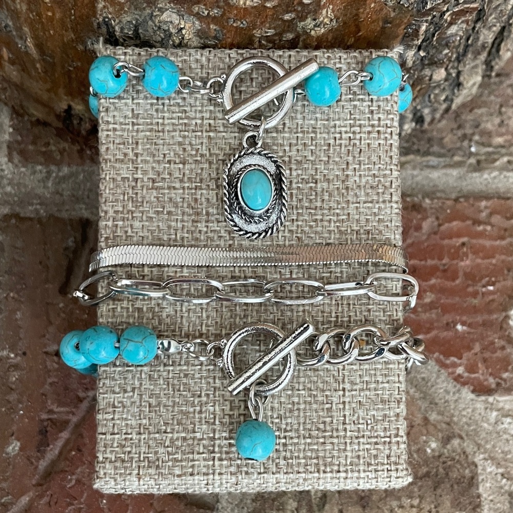 Turquoise Cowboy Hat and Beaded Bracelet Set - Picture 1 of 2